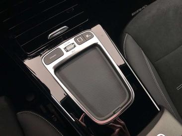 Mercedes Classe A 180 Night Edition — photo 14