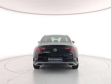 Mercedes CLA 200 AMG Line — photo 4