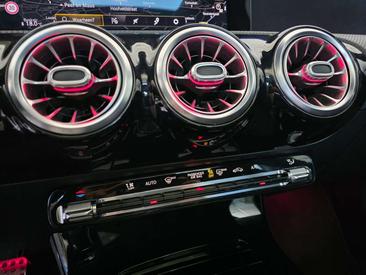 Mercedes CLA 200 Premium Plus — photo 36