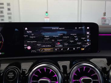 Mercedes CLA 200 Premium Plus — photo 42