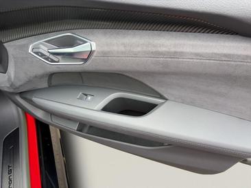 Audi E-tron GT Quattro E-tron Quattro — photo 16