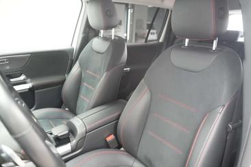 Mercedes GLB 200 AMG Line — photo 20