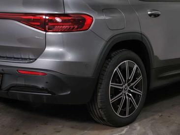 Mercedes EQB 250 — photo 4