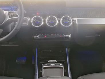 Mercedes EQB 250 Premium — photo 7