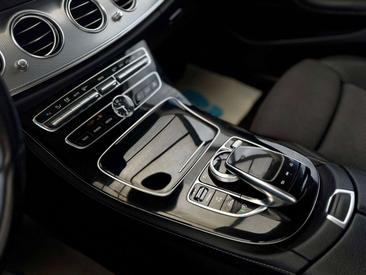 Mercedes Classe E 220 Avantgarde — photo 19