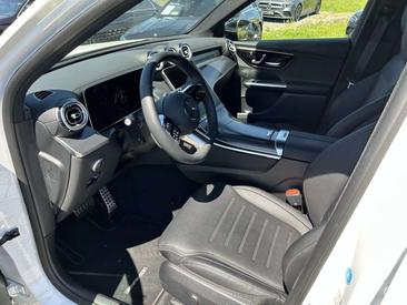Mercedes GLC 300 Night Edition — photo 12