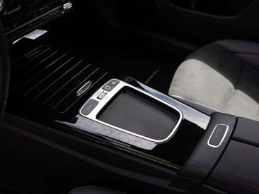Mercedes CLA 180 — photo 18