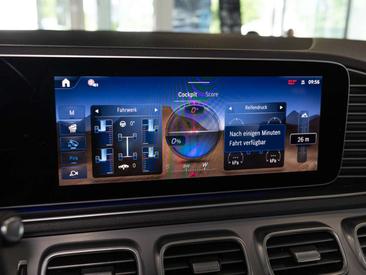 Mercedes GLE 400 AMG Line — photo 11