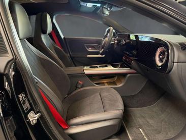 Mercedes CLA 250 Night Edition — photo 14