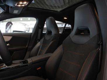 Mercedes CLA 180 AMG Line — photo 4