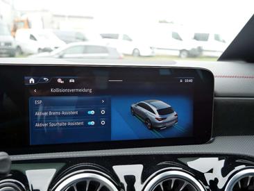 Mercedes CLA 220 AMG Line — photo 17