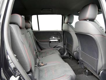 Mercedes GLB 180 AMG Line — photo 5