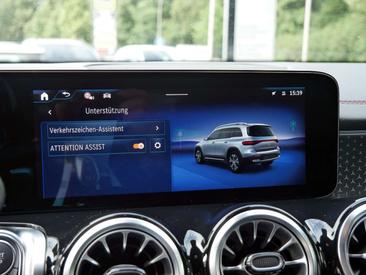 Mercedes EQB 250+ AMG Line — photo 17