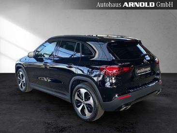 Mercedes GLA 200 — photo 3