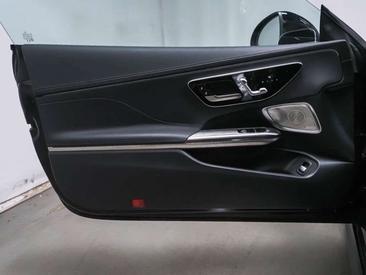 Mercedes CLE 300 — photo 10