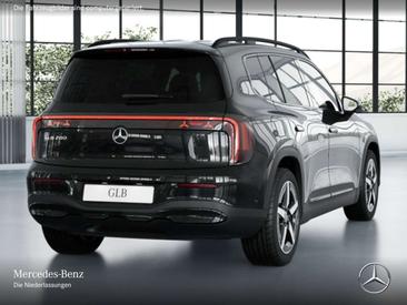 Mercedes GLB 200 NIGHT — photo 3
