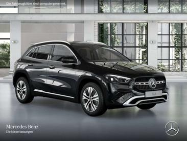 Mercedes GLA 200 — photo 17