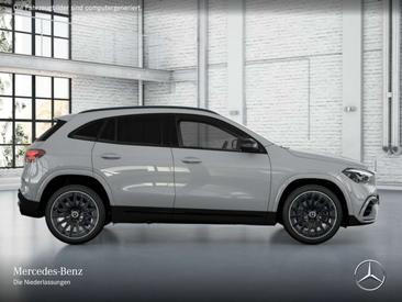 Mercedes GLA 200 Night Edition — photo 18