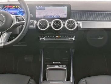 Mercedes EQB 300 — photo 2