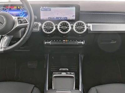 Mercedes EQB 300