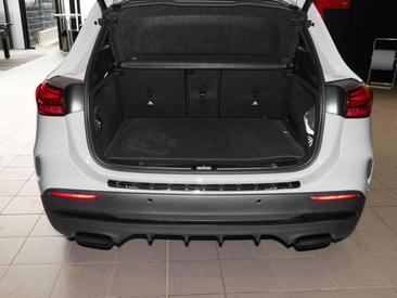 Mercedes GLA 200 Night Edition — photo 14