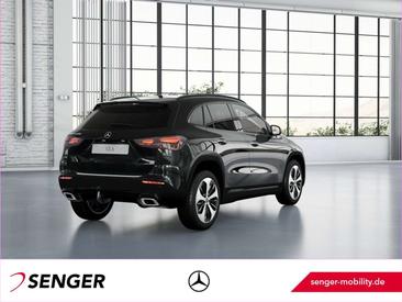 Mercedes GLA 200 Night Edition — photo 3