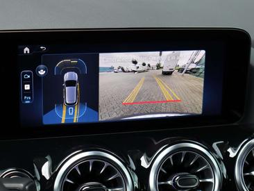 Mercedes GLA 250 Business — photo 21
