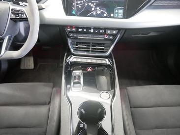 Audi E-tron GT Quattro E-tron Quattro — photo 12