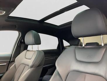 Audi Q8 Sportback E-tron Advanced 50 E-tron Quattro — photo 11