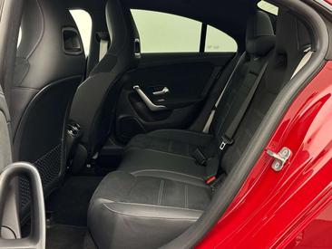 Mercedes CLA 200 Night Edition — photo 14