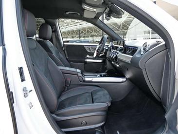 Mercedes GLB 250 Night Edition — photo 7