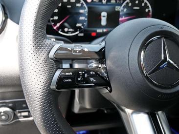 Mercedes GLB 250 Night Edition — photo 8