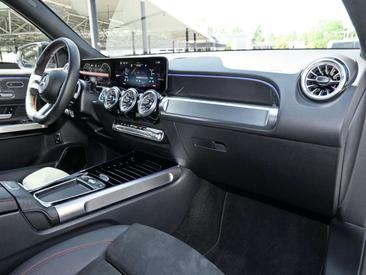 Mercedes GLB 250 Night Edition — photo 13