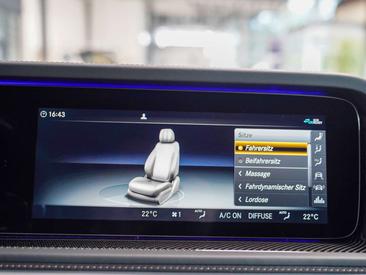 Mercedes GLS — photo 23