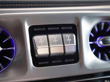 Mercedes GLS — photo 25