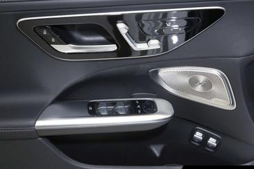 Mercedes Classe C 300 AMG Line — photo 13