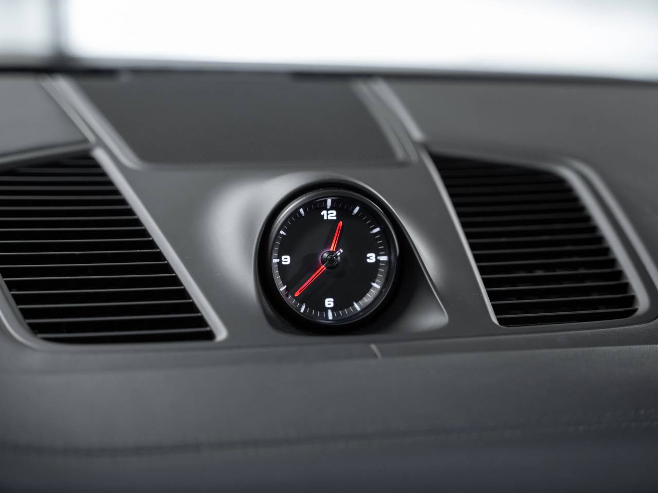 Porsche Cayenne III E-Hybrid Platinum Edition - 2023 - Joinsteer - #34