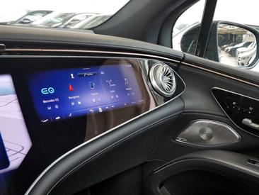 Mercedes EQS 500 AMG Line — photo 19