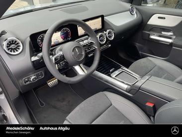 Mercedes GLA 200 AMG Line — photo 2