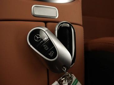 Mercedes SL 43 Premium Plus — photo 10