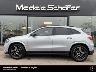 Mercedes GLA 200 AMG Line — photo 13
