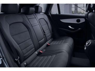 Mercedes GLC 200 Night Edition — photo 9