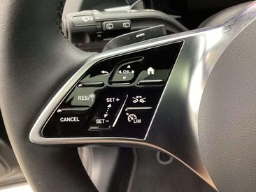 Mercedes GLA 200 — photo 13