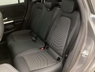 Mercedes GLA 200 — photo 16