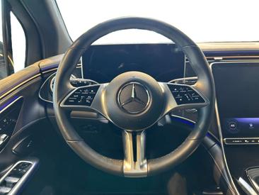 Mercedes EQE 350 — photo 11