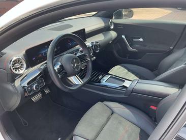Mercedes CLA 200 Night Edition — photo 8