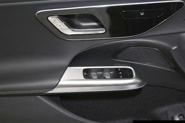 Mercedes Classe E 200 AMG Line — photo 13