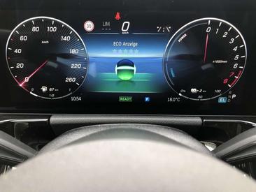 Mercedes GLA 250 Night Edition — photo 9
