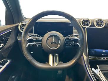 Mercedes GLC 220 Night Edition — photo 11