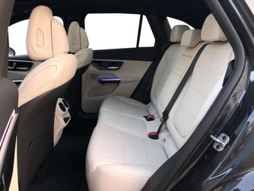 Mercedes GLC 220 — photo 7